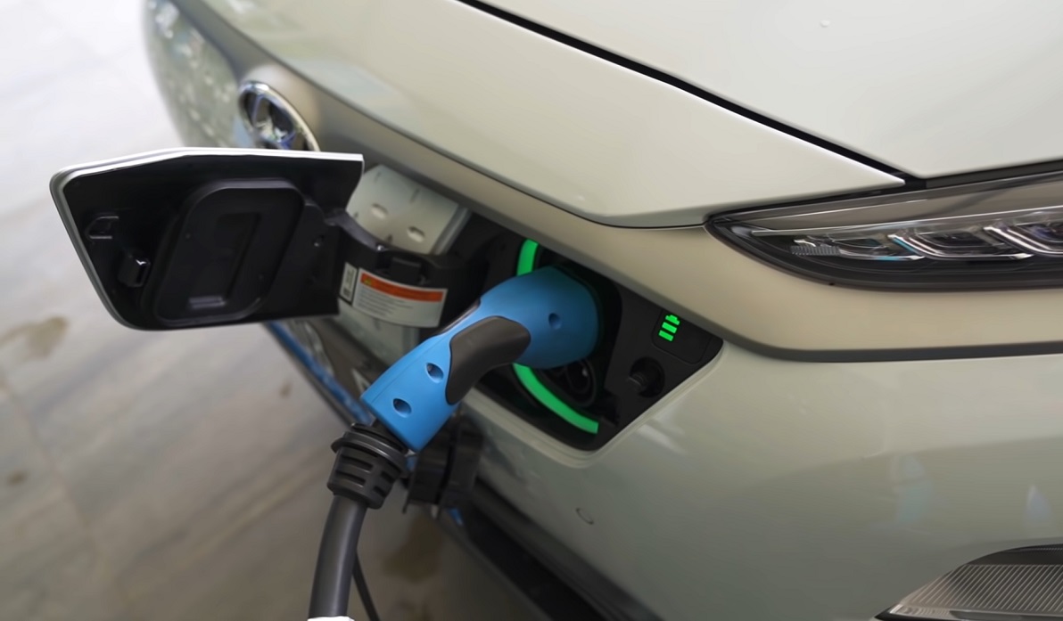 pemerintah siapkan insentif mobil listrik